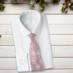 Julens Rosa Snowflake Mönster Festive Slips<br><div class="desc">Den här designen har skapats med digitalteknik. Det kan vara personlig genom att klicka på anpassningsknappen och ändra färg, lägga till namn, initialer eller ord. Kontakta mig på colorflowcreations@gmail.com om du vill ha denna design på en annan produkt. Köp min ursprungliga abstrakt-akrylmålning för försäljning på www.etsy.com/shop/colorflowart. Visa fler av mina...</div>