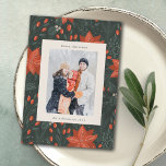 Julens Vintage Red Greenery Two Lodrät Photo Julkort<br><div class="desc">Julens Vintage Red Botanical Grey Two Lodrät Photo Helgdag Card</div>