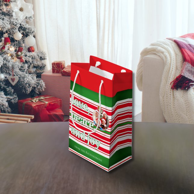 Julfamiljen Photo Kärlek Peace Joy Helgdag (Skapare uppladdad)