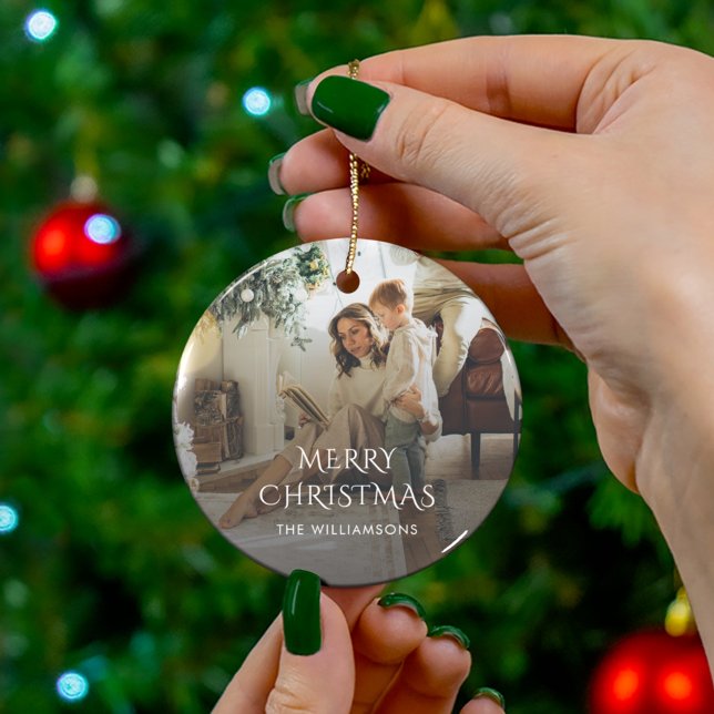 Julfamiljen Photo Rustic Julgransprydnad Keramik (Christmas Family Photo Typography Holiday Ceramic Ornament)