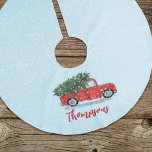 Julfamiljen Rustic Red Lastbil Personlig Julgransmatta Borstad Polyester<br><div class="desc">Fyll i din fräcka dekoration med den här traditionella Julgran-kjolen som har en rustisk röd lastbil och klassisk helgdag-charm. Designad i blått och vitt med snyggtens kalligrafi och elegantens typografi, tillför den här vintagen helgdag biet värme till din hemdekoration i Julafton. Anpassa den med din familjemall namn för en unik...</div>