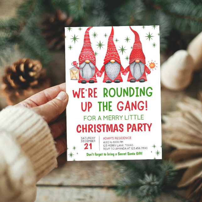 Julfest för Gnomes Roligt Helgdag Inbjudningar (We're Rounding up the Gang Gnomes Fun Holiday Christmas Party Invitation)
