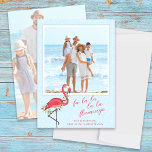 Julfoto Cute Beach Rosa Tropical Flamingo Julkort<br><div class="desc">Den här designen har ett jullobilt ljus-fotokort med helgdag,  med en vit roligt Festive Blue rosa,  ett snyggt calligraphy script typography,  en strandtropisk kreativ flamingo-tema,  med ett unikt vattenfärgsblått rosa sött,  två porträtt-fotofoto,  en lodrät enkel mall,  ett julkort för semester,  bild semefoton. Fjäderfä</div>