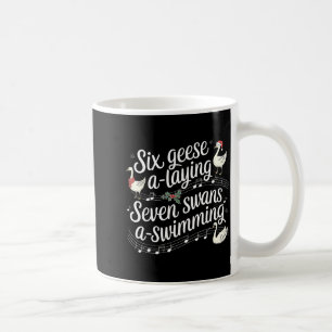 Julgåsen 67 6 Gäss som värper 7 svanar som simmar Kaffemugg