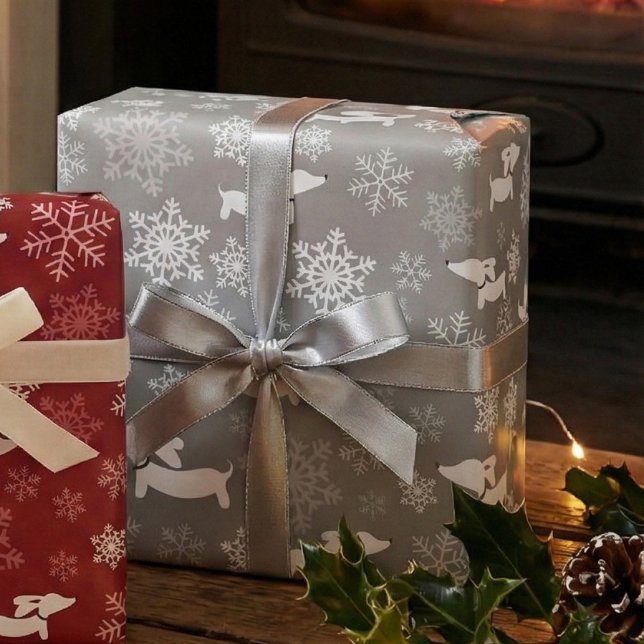 Julgåva av Dachshund Snöflingor Silver Presentpapper (Skapare uppladdad)