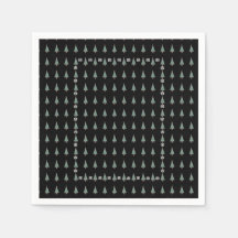 Julgran med dekoration rödbögar klockor