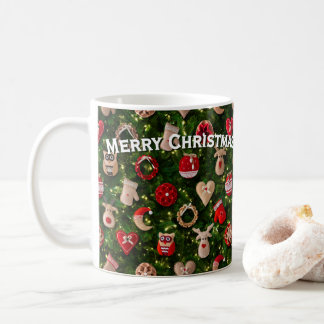 Julgran med leksak kaffemugg