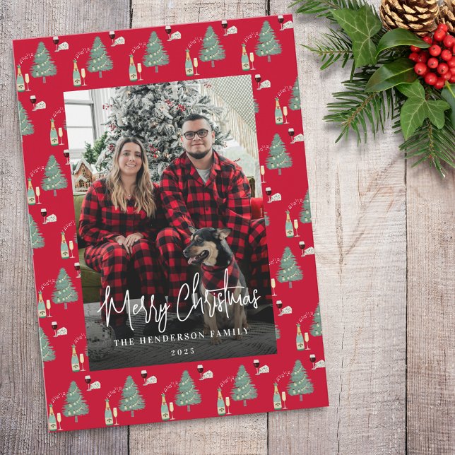 Julgran Music Vin Cheese Anpassningsbar Photo Julkort (Whimsical Watercolor festive tree wine cheese music christmas photo red holiday card)