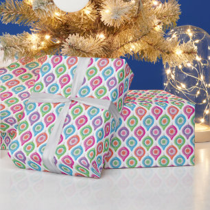 Julgran prydnadsföremål i klarkandisammet färg presentpapper