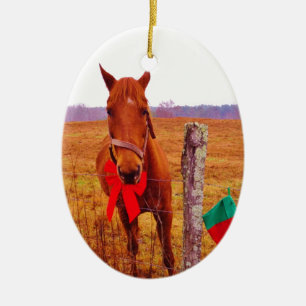 Julhäst med båge och strumpor julgransprydnad keramik