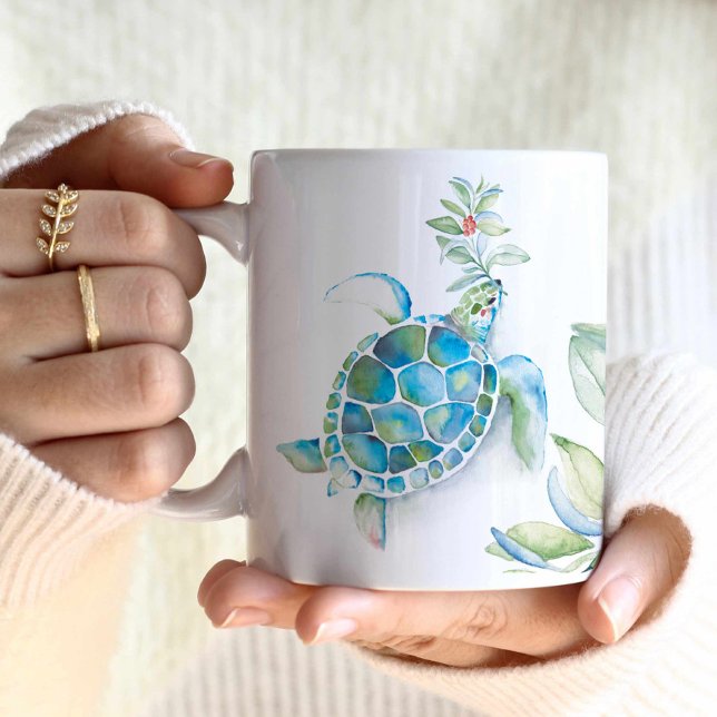 Julhavsköldpadda Seas & Hälsning Kaffemugg (Beach Christmas coffee mugs watercolor sea turtle and botanical art by Victoria Grigaliunas)