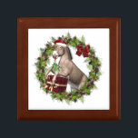 Juli Donkey Santa Wood Keepake Box Smyckeskrin<br><div class="desc">Vackra juldonkey, tomtekonsthandling. Den här vackra keepsakeboxen har en digital konst av en söt åsna med en fin hatt med en gåva som kikar utanför mitten av en helgdag krans! Om du vill ha fler roligtar, hemdekanter, varor från party, smycken kaka, slitsar och presenter med den här konsdesignen kan du...</div>
