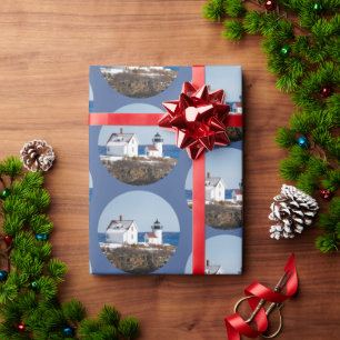 Juli i Rustic Ocean Lighthouse Presentpapper