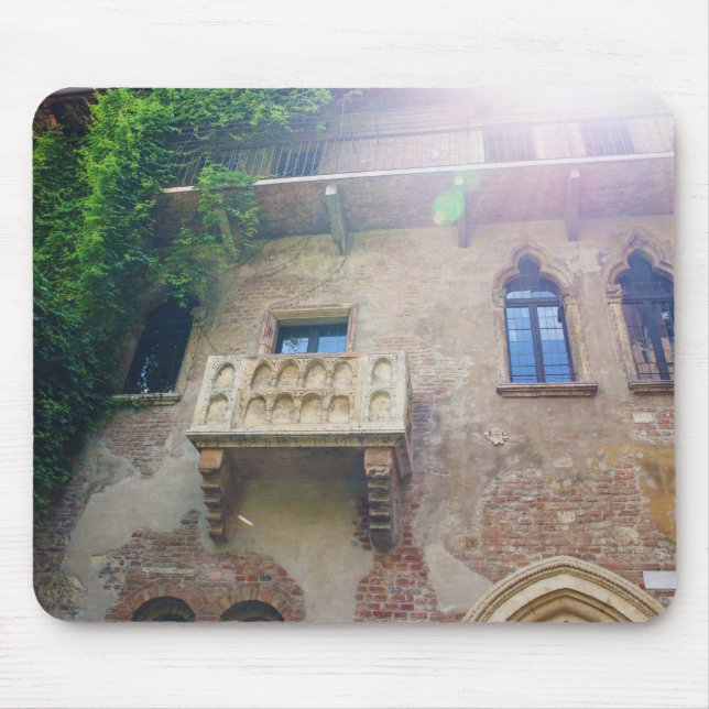 Juliet är solen musmatta (Framsidan)