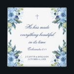 Juliette Dusty Blue Blommigt Christian Wedding Fav Magnet<br><div class="desc">Den här blommigten, den dammiga blåa, kristna bröllopsmagneten har vackra vattenfärgade blommor tillsammans med namn, ditt bröllop-datum och en bibelvers (han har gjort allt vackert på sin tid - Ecclesiastes 3:11) skriven i elegantens marblå, serif-typografi med kalligrafaccenter. Ge dem till dina gäster som bröllopsfavoriter eller som en del av en...</div>
