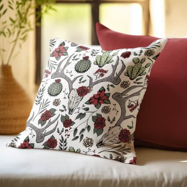 Juljul, Blommigt Hjort Skull Antlers Kudde (Festive Southwestern Christmas Pillow. Chic Deer Skull, Antlers, Red Roses, Cacti & Poinsettias.)