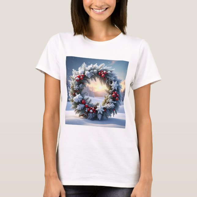 Julkrans med röda bär i snö t shirt (Framsida)