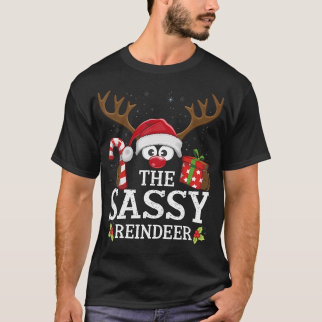Julmatchning av familjen Sassy Reindeer T Shirt (Framsida)