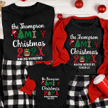 Julminlagor i anpassningsbarnas familj Skapar till T Shirt<br><div class="desc">Fira julhelgen i stil med våra "Anpassningsbar Family God-Skapar minnen tillsammans" Tri-Blend Shirt. Designad för att föra familjen närmare är den här skjortan perfekten för att skapa omhuldade helgdag. Oavsett om du bakar kakor, dekorerar träd eller samlas runt elden, så ger de här familjefunktionerna en speciell beröring till alla festliga...</div>
