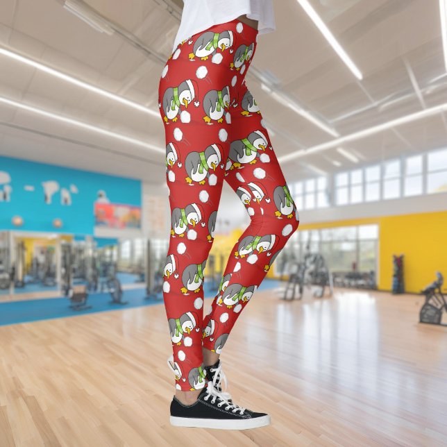 Julpingvin som får en snöboll leggings (Skapare uppladdad)