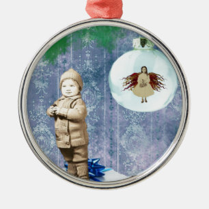 Julpojke med hans ängel julgransprydnad metall