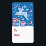 Julprydnadsgåva, märkre blå (till och från) fraktsedel<br><div class="desc">Cute illustrerade prancing rener framför julklappsetiketter. Anpassade med ert eget namn. Illustration av Sarah Trett.</div>
