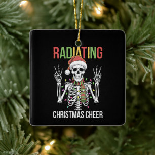 Julradiologi tomte skelett röntgentekniker julgransprydnad keramik