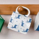 Julrenar. Blåskogsdjur, mönster Kaffemugg<br><div class="desc">Julblå skogskläder,  mönster Kaffe Mugg för vintertid,  helgdag.</div>