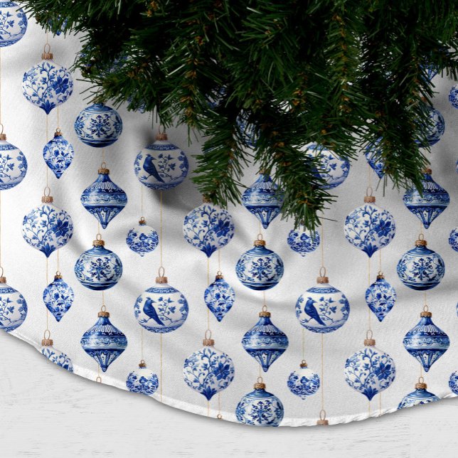 Julskjulsmattan Chinoiserie Blue Baubles Julgransmatta Borstad Polyester (Chinoiserie Baubles Christmas Tree Skirt)
