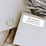 Julskrivmaskin | Svartvit Returadress Etikett<br><div class="desc">Dessa enkla och minimalistiska,  svarta och vita returetiketter i julklapp har ditt namn och din returadress i svart skrivmaskin.</div>