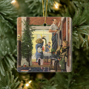 Julstämning, familjen dekorerar huset julgransprydnad keramik