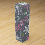 Jultext och Mönster Slate-ID257 Presentask För Vinflaska<br><div class="desc">Den här julboxen i vin har en vacker text mönster prickad med snöflingor i skuggor av ro rosa, grönt och vitt på den färg du väljer. (Vi har valt skifferblått för det här exemplet) Några av texterna innehåller "Merry, Bright, Noel, Season's Greetings, Peace, Joy och Glad helg". Sök i ID257...</div>