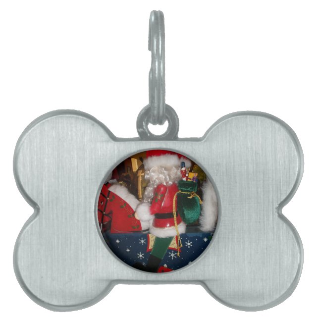 Jultomten på en häst med Snö Art Print ID-bricka Husdjur (Framsidan)