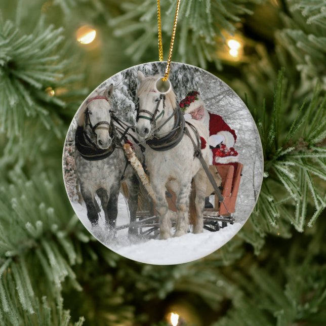 Jultomten rider i ett Horse sleigh Julgransprydnad Keramik (Träd)
