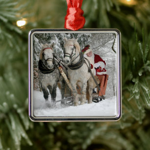 Jultomten rider i ett Horse sleigh Julgransprydnad Metall