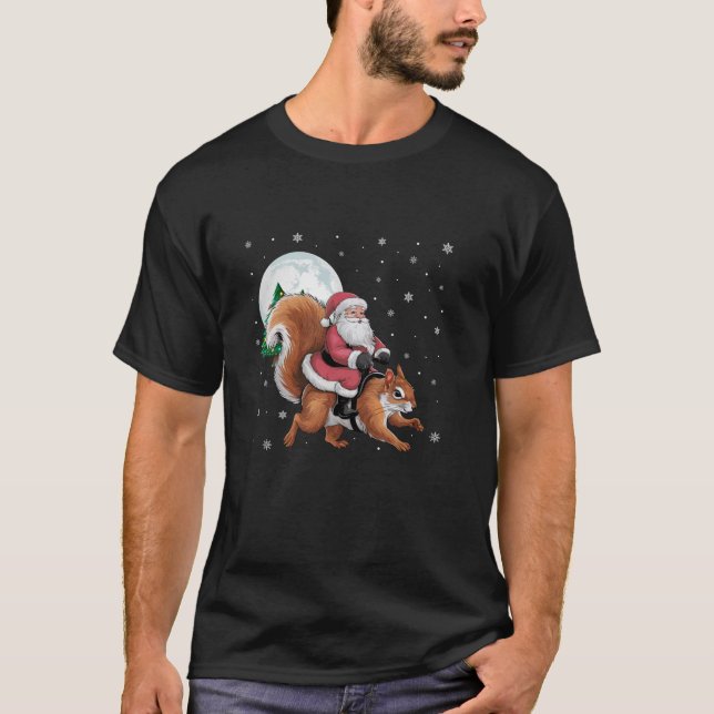 Jultomten Riding Squirrel Funny Julgran L T Shirt (Framsida)