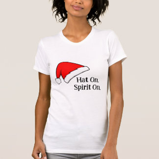 Jultröja för kvinnor med 'Hatt På. Julstämning På. T Shirt