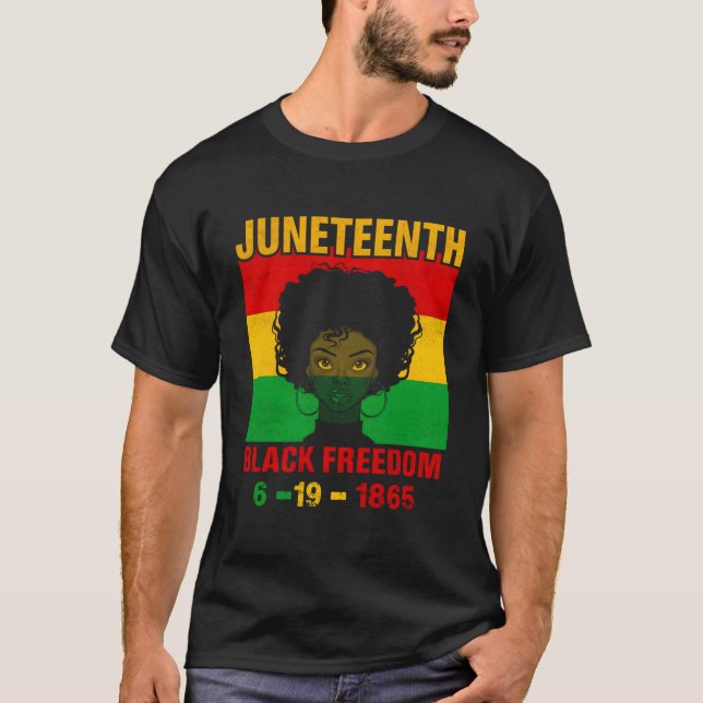 Junenth Celebrations Through Glasses Of Bold Black T Shirt (Framsida)