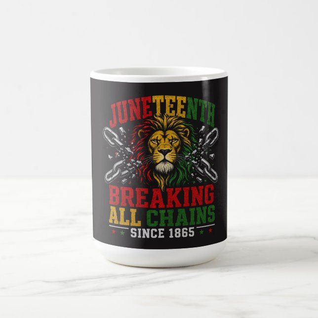 Juneteenth Lion Frihet: Bryter Kedjor Sedan 1865 Kaffemugg (Center)