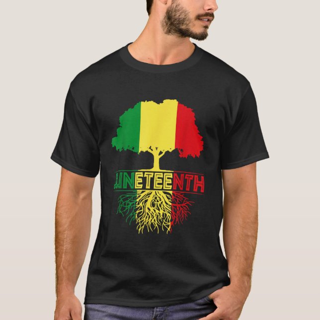 Junetelfte Träd-afrikanska roten Afro Proud Black  T Shirt (Framsida)