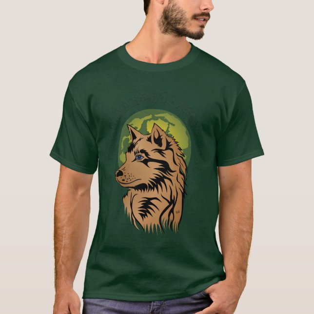 junger träumender Wolf T Shirt (Framsida)