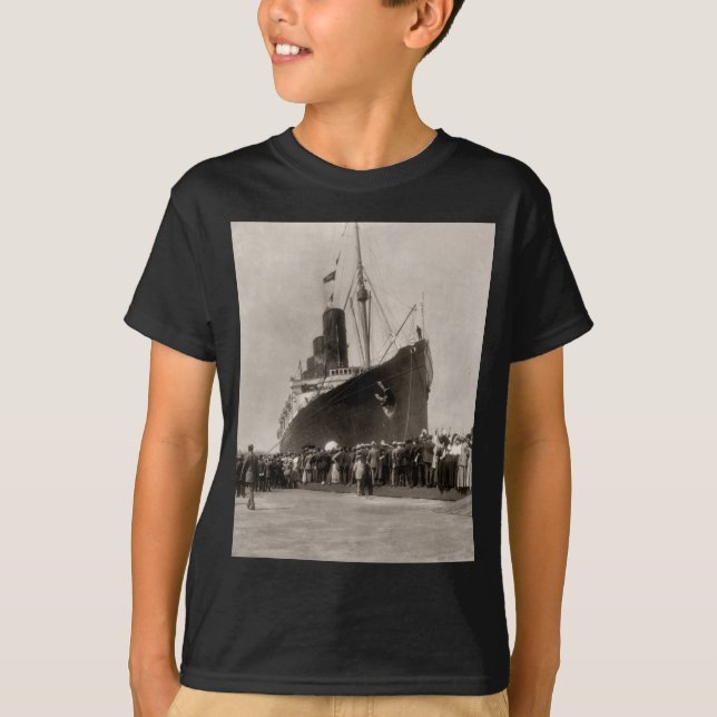 Jungfru- resa av RMS-Lusitania, 13 Septemeber 1907 T-shirt (Framsida)
