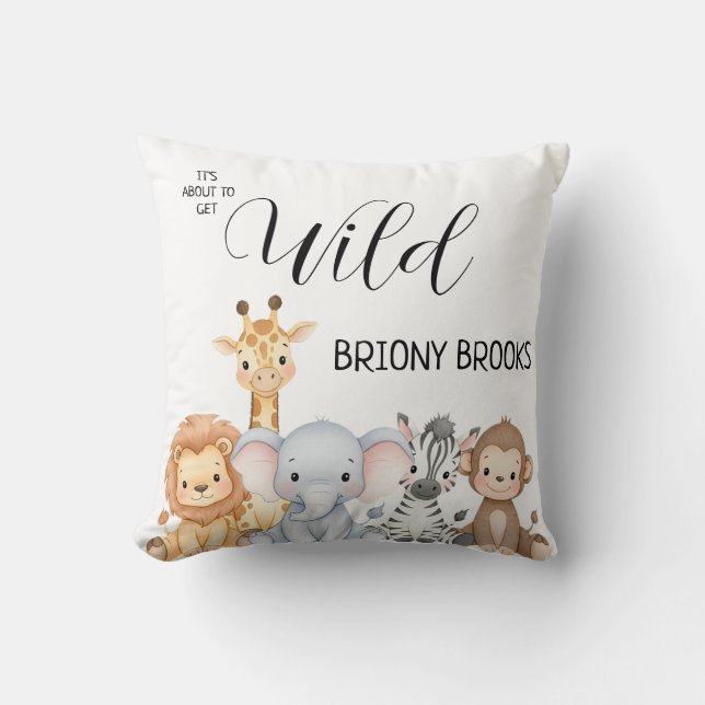 Jungle Safari "It's About To Get Wild" Baby Shower Kudde (Framsida)