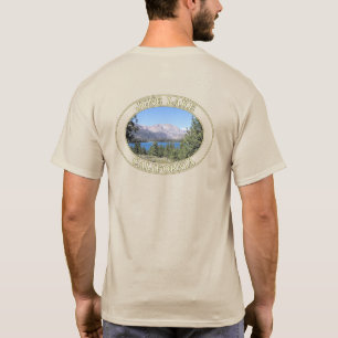 Juni Sjö och Östra Sierra Nevada-bergen T Shirt