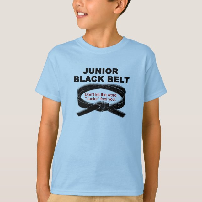 Juniorsvartbälte 1,1 tee shirt (Framsida)