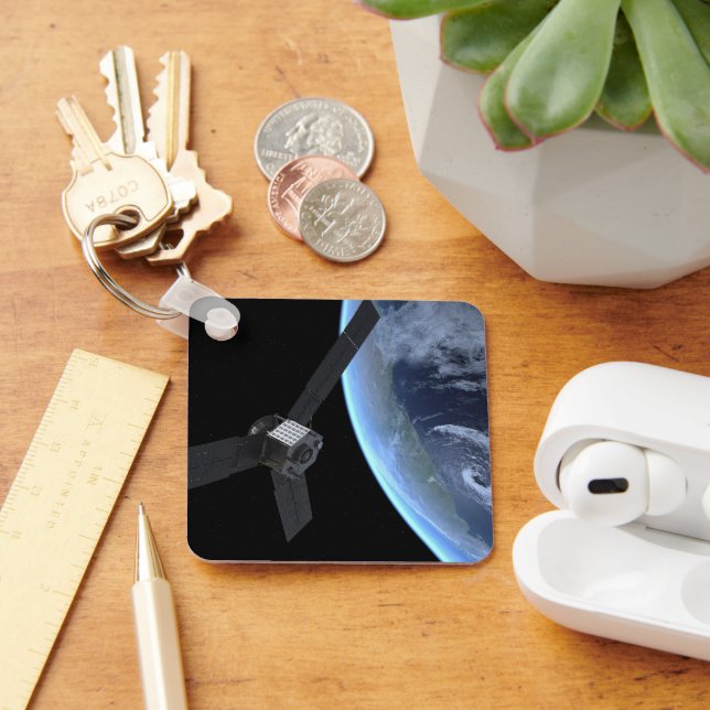 Juno-rymdfarkosten under dess jordflytning nyckelring (Skrivbord)