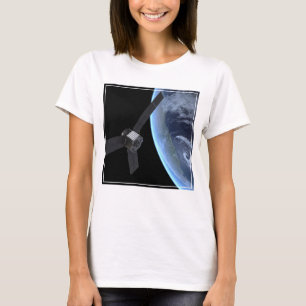 Juno-rymdfarkosten under dess jordflytning t shirt