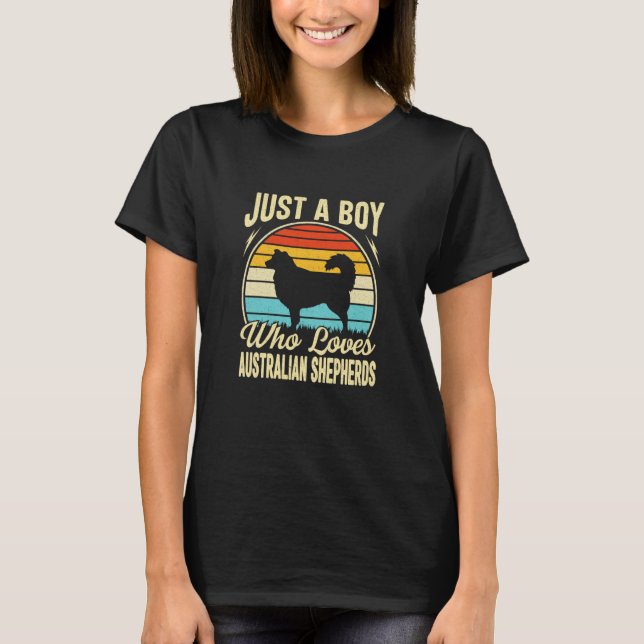 Just A Boy Who Loves Australian Shepherds Kids Boy T Shirt (Framsida)