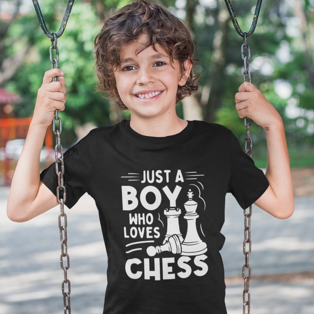 Just a Boy who Loves Cjees – Kids Chess Lover T Shirt (Skapare uppladdad)