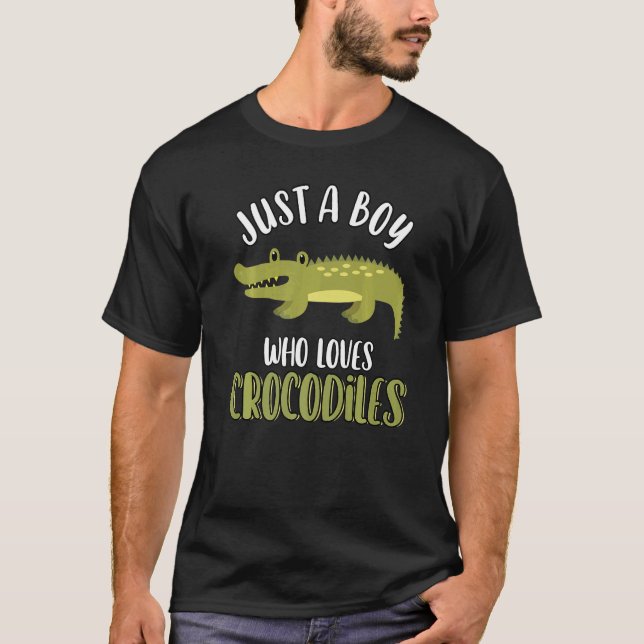 Just A Boy Who Loves Crocodiles  Cute Crocodile T Shirt (Framsida)